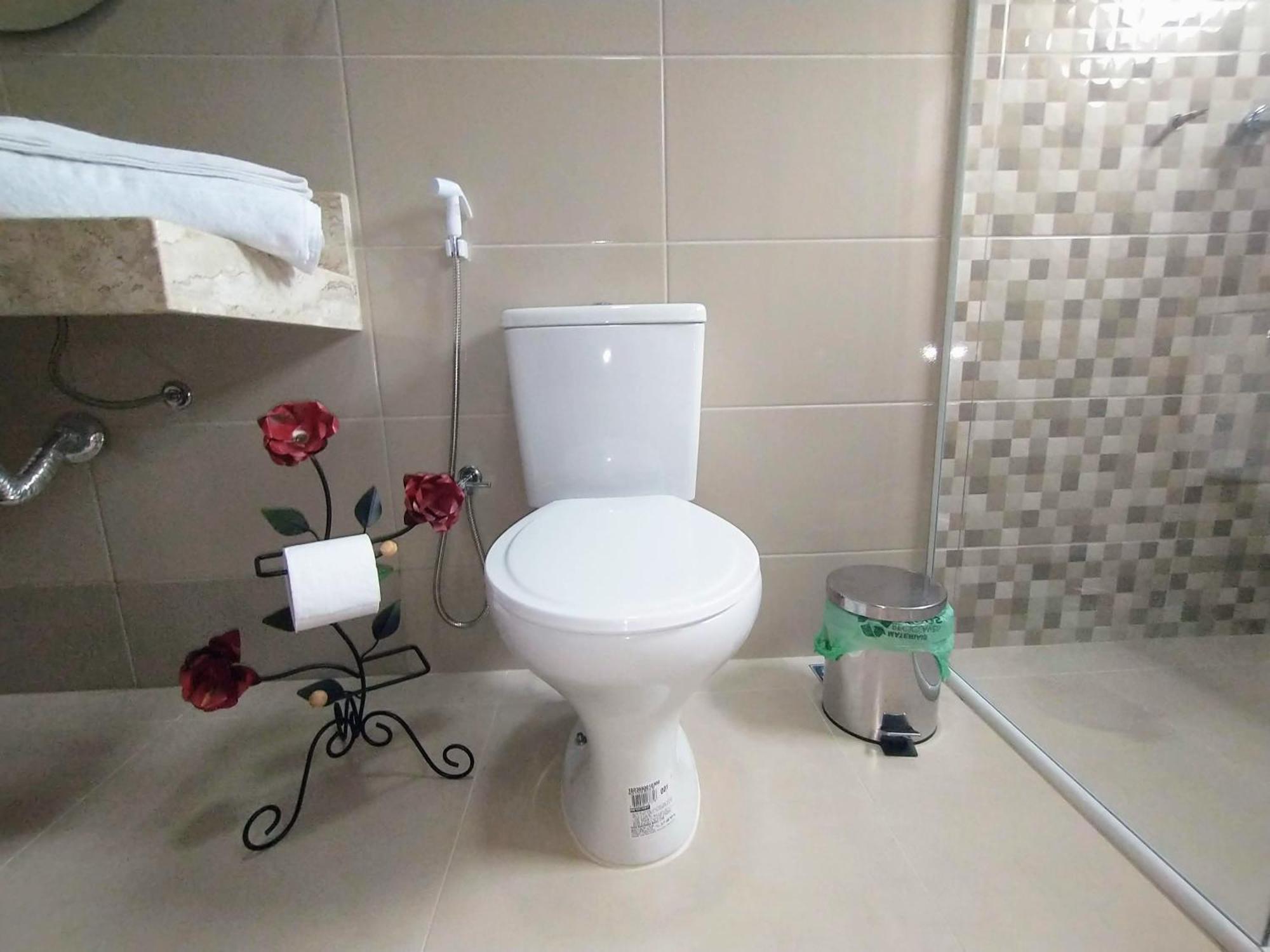 פאראטי Suites Castanheiras מראה חיצוני תמונה